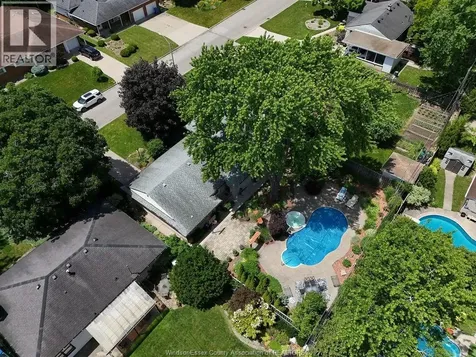 3410 Avondale Avenue Windsor ON N9E 1X7
