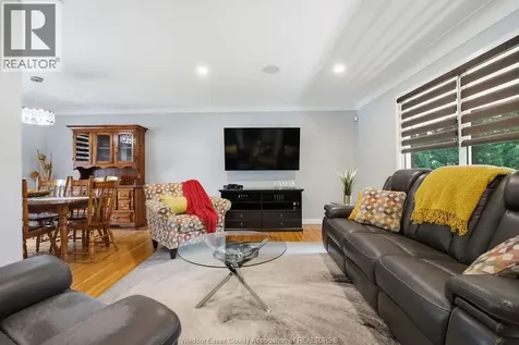 3410 Avondale Avenue Windsor ON N9E 1X7