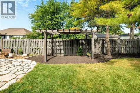 103 Pierella Drive Lakeshore ON N0R 1A0