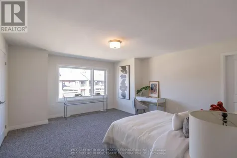 3031 Sandy Acres Avenue Severn (west Shore) ON L3V 0Y4