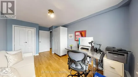 49 Queen Street East Mississauga (port Credit) ON L5G 4N6