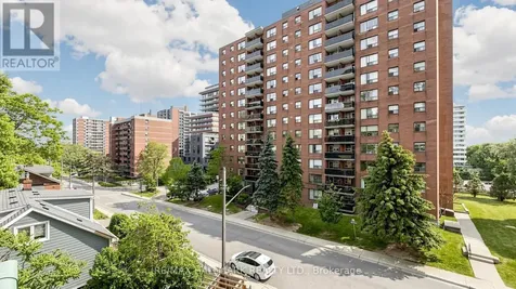 49 Queen Street East Mississauga (port Credit) ON L5G 4N6