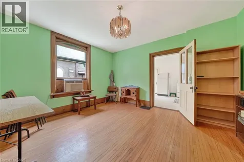 11 Byron Street New Hamburg ON N3A 1P1