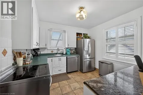 22 Marion Place Stoney Creek ON L8G 1R7
