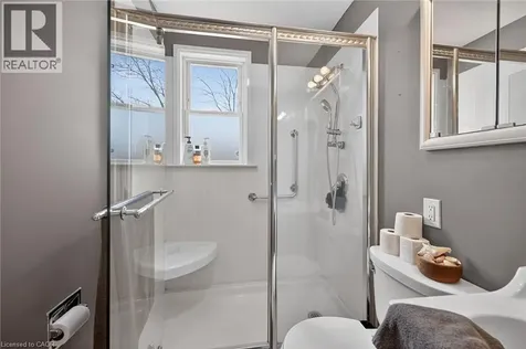 22 Marion Place Stoney Creek ON L8G 1R7