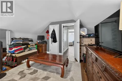 22 Marion Place Stoney Creek ON L8G 1R7