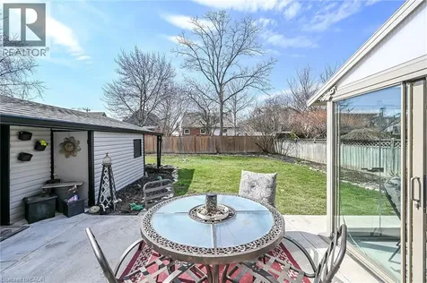 22 Marion Place Stoney Creek ON L8G 1R7