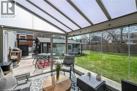 22 Marion Place Stoney Creek ON L8G 1R7