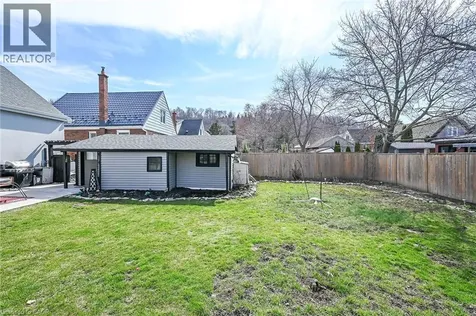22 Marion Place Stoney Creek ON L8G 1R7