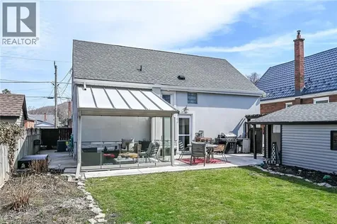 22 Marion Place Stoney Creek ON L8G 1R7