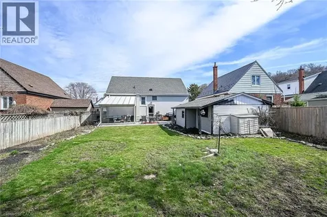 22 Marion Place Stoney Creek ON L8G 1R7