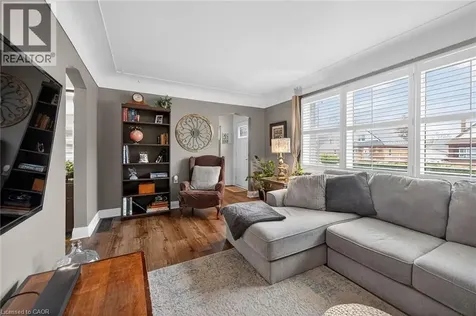 22 Marion Place Stoney Creek ON L8G 1R7