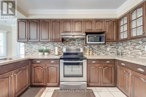 1201 Creekside Drive Oakville (wc Wedgewood Creek) ON L6H 4Y8