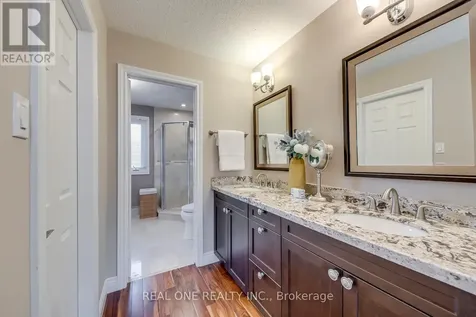 1201 Creekside Drive Oakville (wc Wedgewood Creek) ON L6H 4Y8