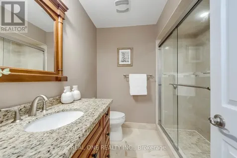 1201 Creekside Drive Oakville (wc Wedgewood Creek) ON L6H 4Y8