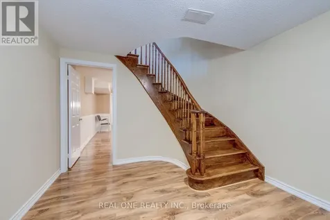 1201 Creekside Drive Oakville (wc Wedgewood Creek) ON L6H 4Y8