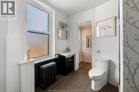 274 Crawford Avenue Windsor ON N9A 5C2