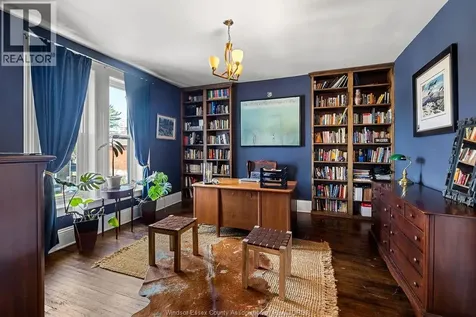 274 Crawford Avenue Windsor ON N9A 5C2