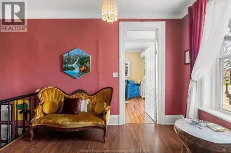 274 Crawford Avenue Windsor ON N9A 5C2
