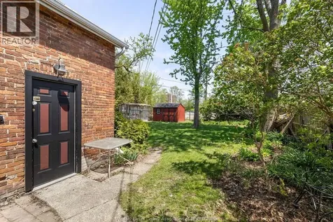 274 Crawford Avenue Windsor ON N9A 5C2