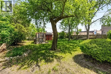274 Crawford Avenue Windsor ON N9A 5C2