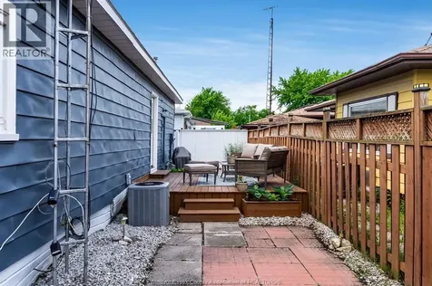 105 Brooks Boulevard Lakeshore ON N8N 2P7