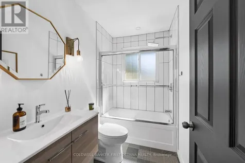 5276 Hillcrest Drive Ottawa ON K4M 1E9