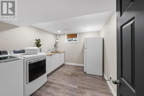 5276 Hillcrest Drive Ottawa ON K4M 1E9