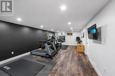 5276 Hillcrest Drive Ottawa ON K4M 1E9