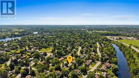 5276 Hillcrest Drive Ottawa ON K4M 1E9