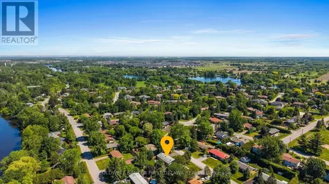 5276 Hillcrest Drive Ottawa ON K4M 1E9