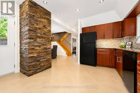 9 Graham Avenue Ottawa ON K1S 0B6