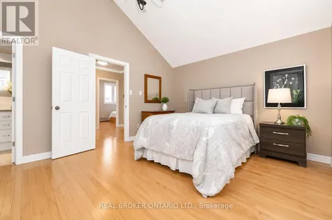 9 Graham Avenue Ottawa ON K1S 0B6
