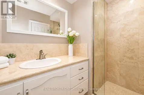 9 Graham Avenue Ottawa ON K1S 0B6