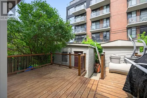 9 Graham Avenue Ottawa ON K1S 0B6