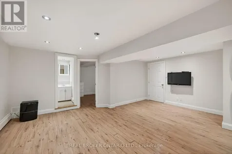 9 Graham Avenue Ottawa ON K1S 0B6