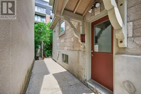 9 Graham Avenue Ottawa ON K1S 0B6