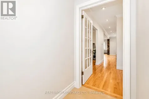 9 Graham Avenue Ottawa ON K1S 0B6