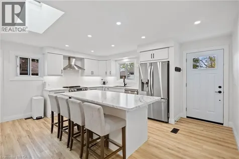 87 St Paul Avenue Brantford ON N3T 4G1