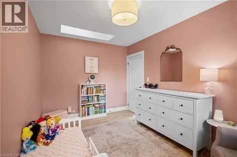 87 St Paul Avenue Brantford ON N3T 4G1