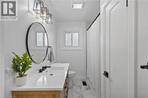 87 St Paul Avenue Brantford ON N3T 4G1