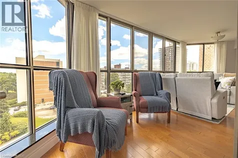 265 Westcourt Place Waterloo ON N2L 6E4