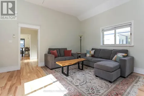 41 Market Street Collingwood ON L9Y 3M5