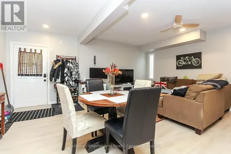 41 Market Street Collingwood ON L9Y 3M5