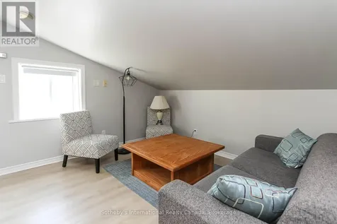 41 Market Street Collingwood ON L9Y 3M5