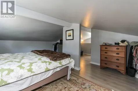 41 Market Street Collingwood ON L9Y 3M5