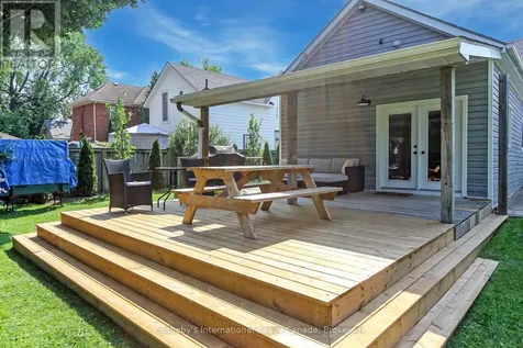41 Market Street Collingwood ON L9Y 3M5