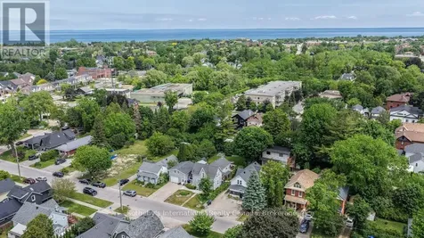 41 Market Street Collingwood ON L9Y 3M5