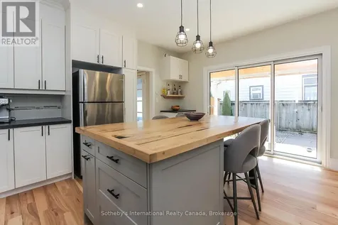 41 Market Street Collingwood ON L9Y 3M5