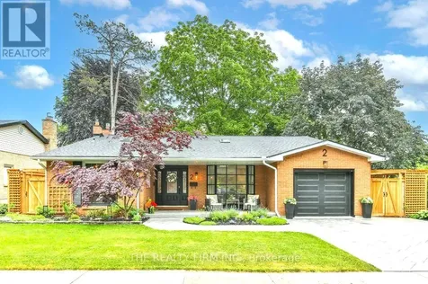 2 Oakwood Drive London South (south B) ON N6K 2V4